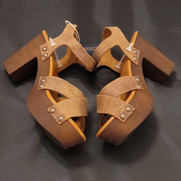 BRAND NEW SOPHIA MILANO GENUINE DISTRESS LEATHER ESPADRILLE SANDAL - Picture 11 of 14